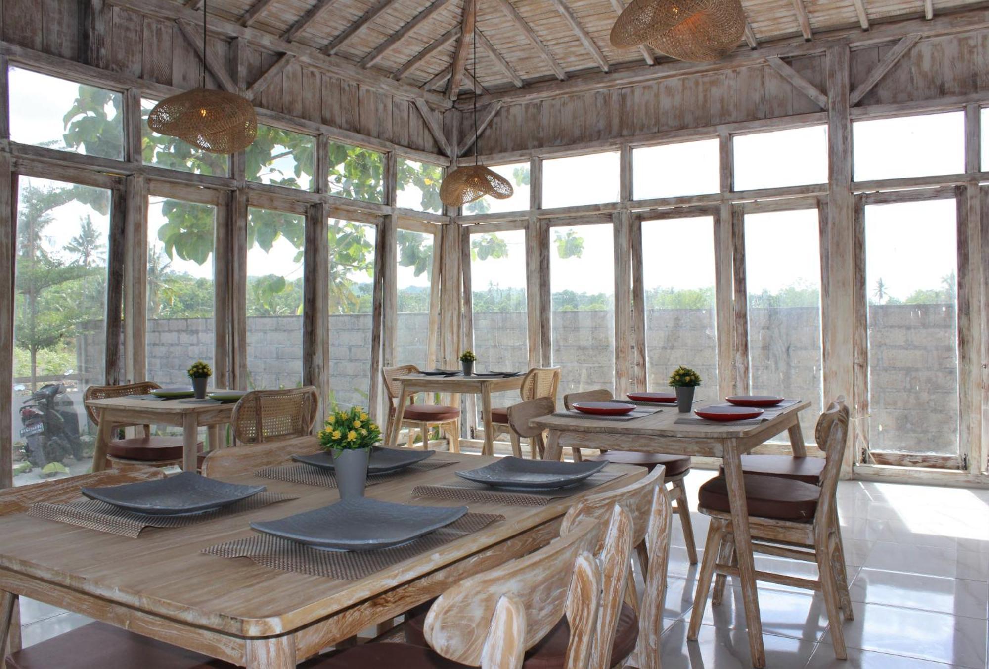 Green Village Jungle Resort Batununggul Exterior photo