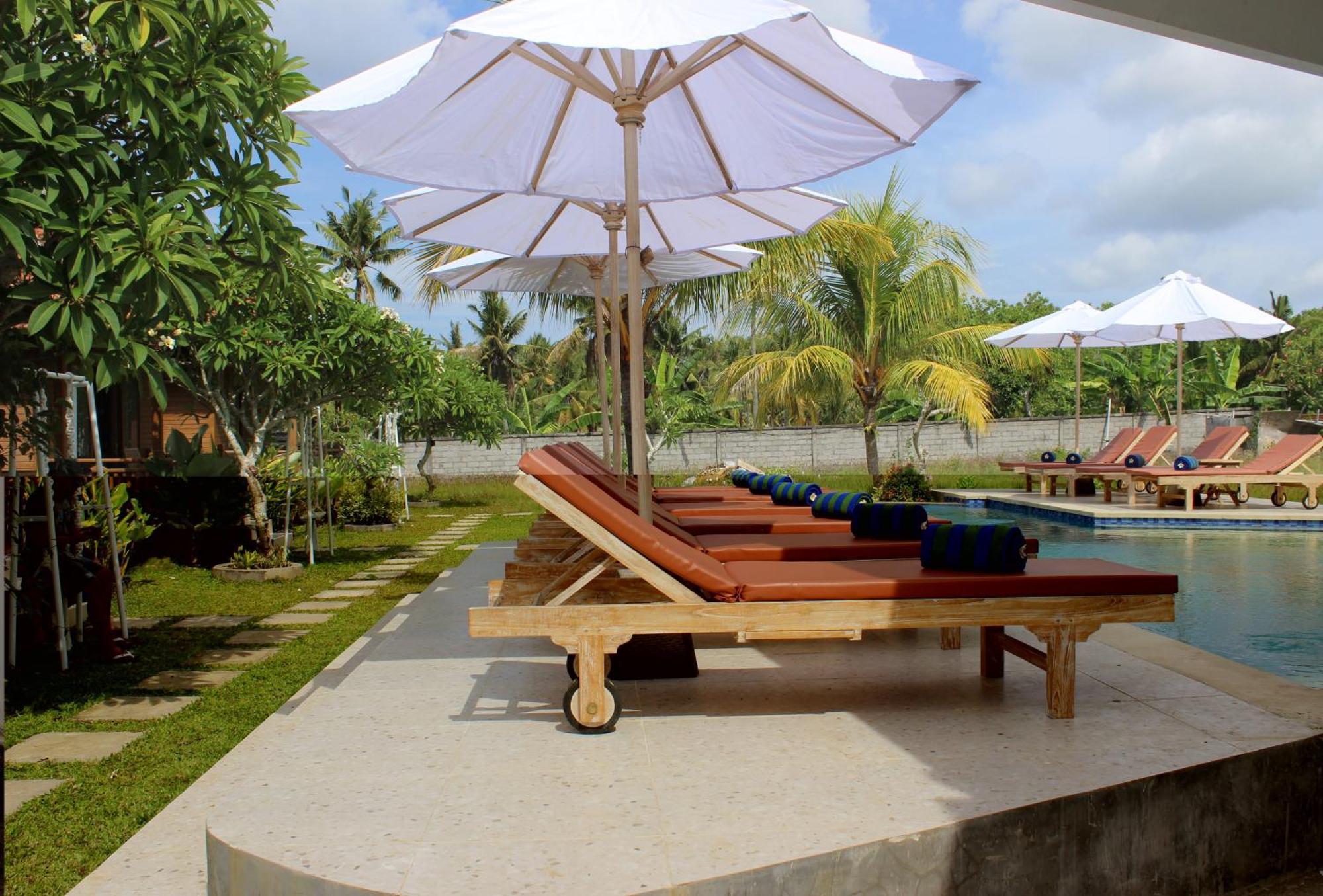 Green Village Jungle Resort Batununggul Exterior photo